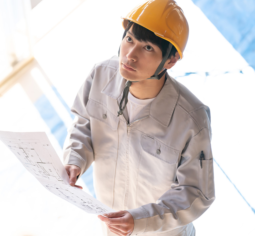 内装技能工の仕事風景
